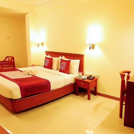 Hotel Archana Inn Kochi Kültér fotó