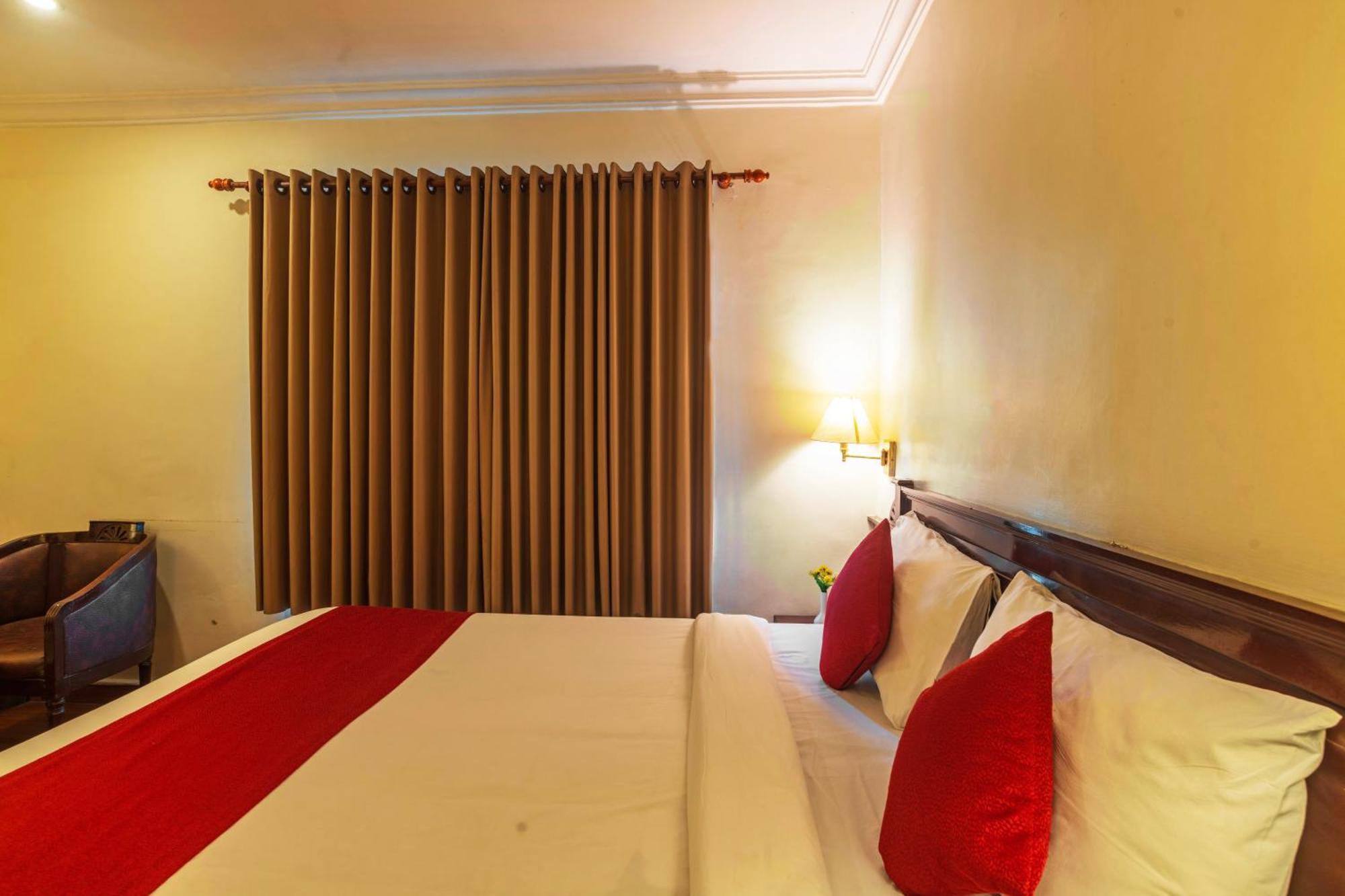 Hotel Archana Inn Kochi Szoba fotó