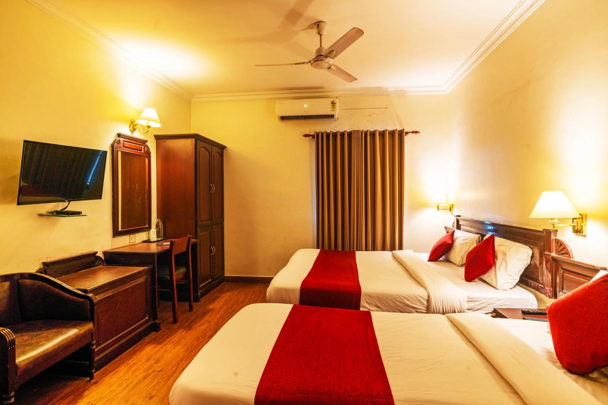 Hotel Archana Inn Kochi Kültér fotó