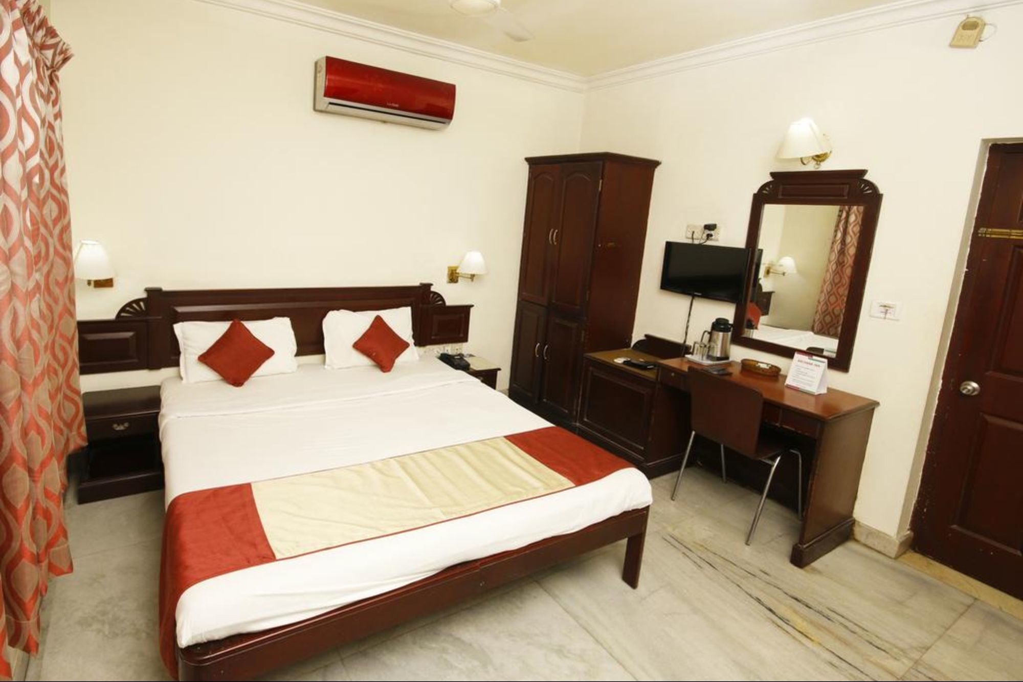 Hotel Archana Inn Kochi Kültér fotó